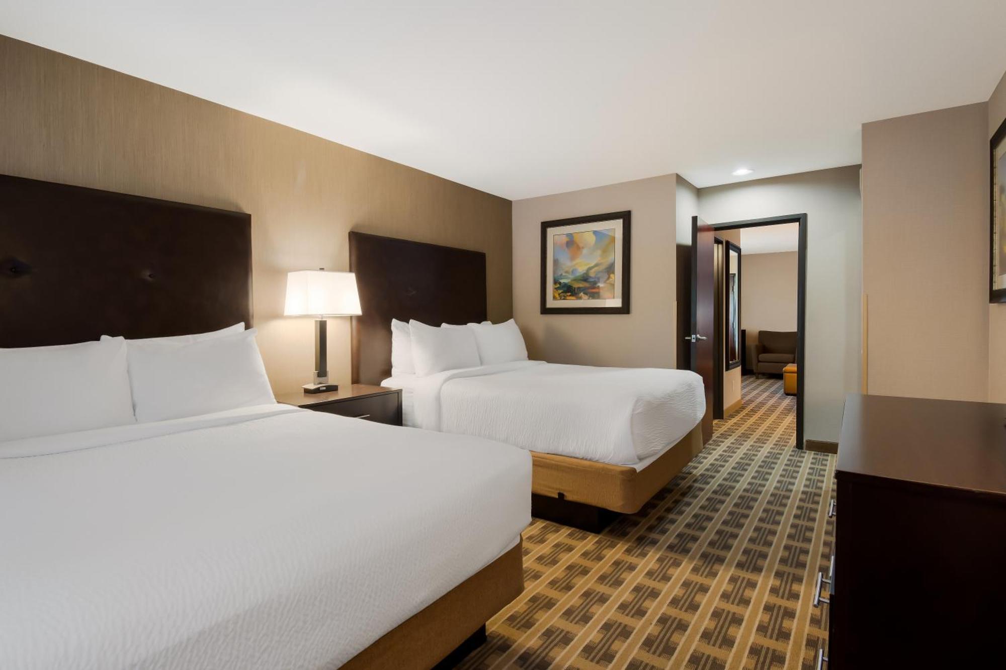 Best Western University Inn And Suites Forest Grove Exterior photo