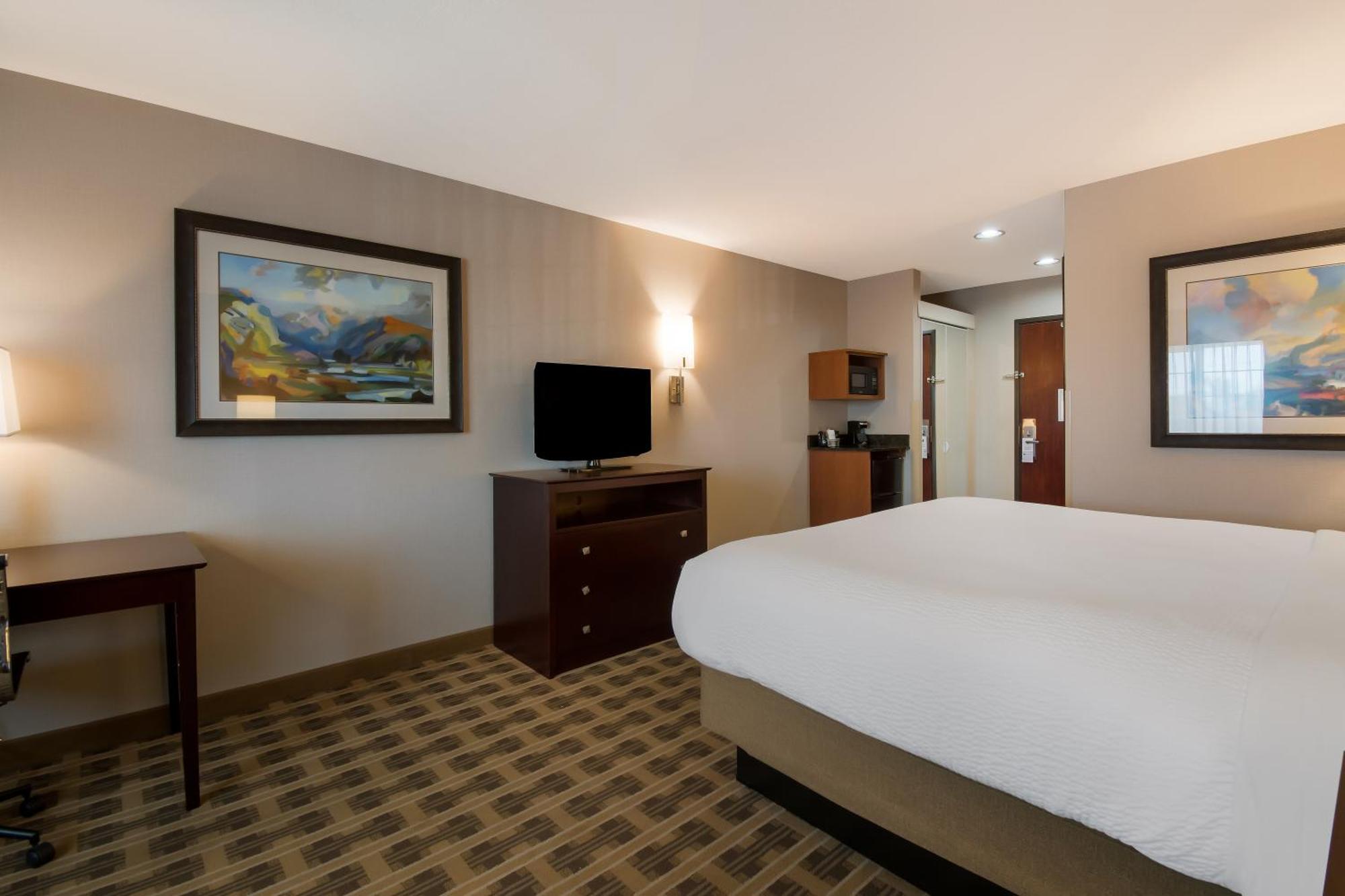 Best Western University Inn And Suites Forest Grove Exterior photo