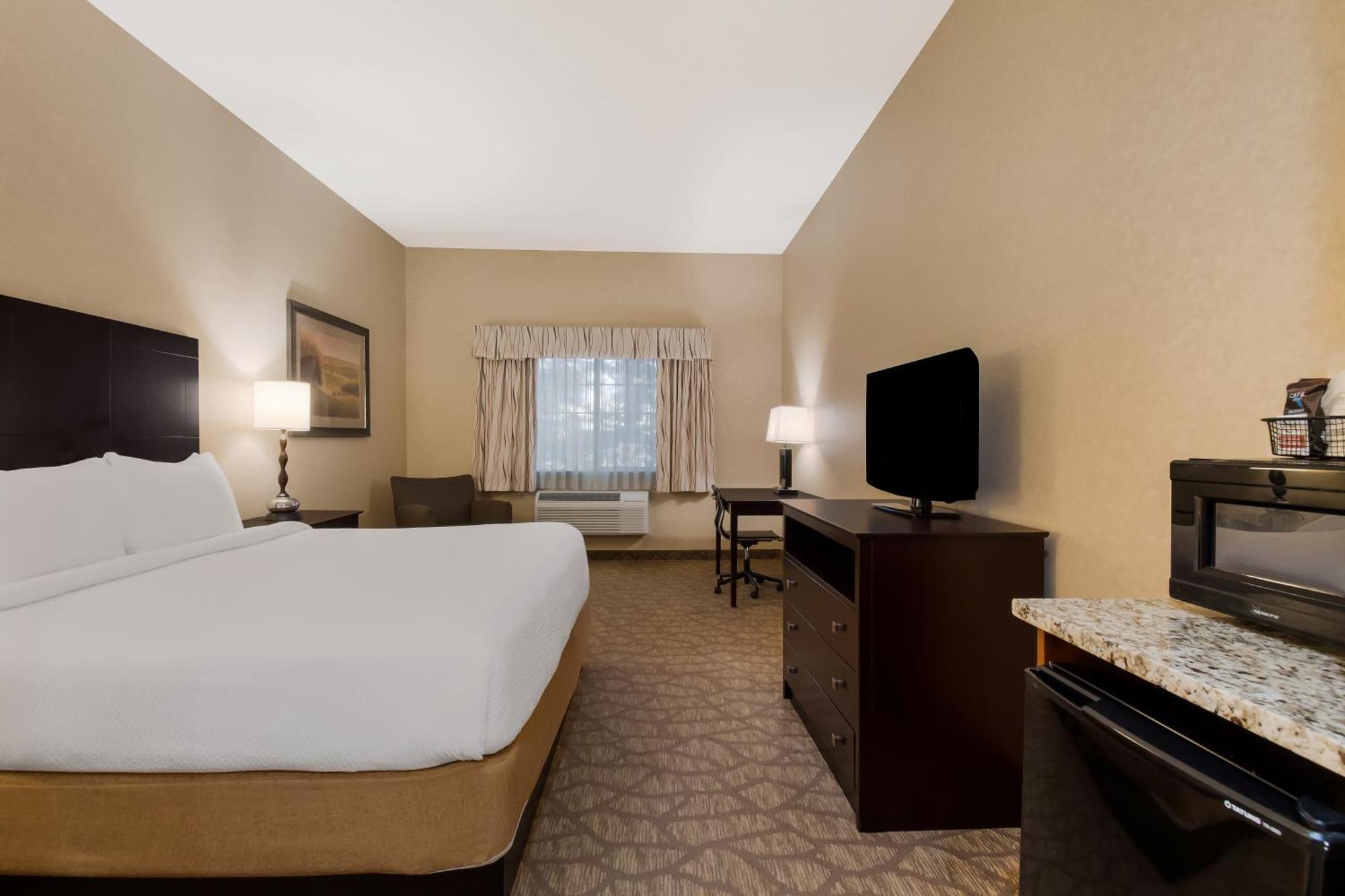 Best Western University Inn And Suites Forest Grove Exterior photo