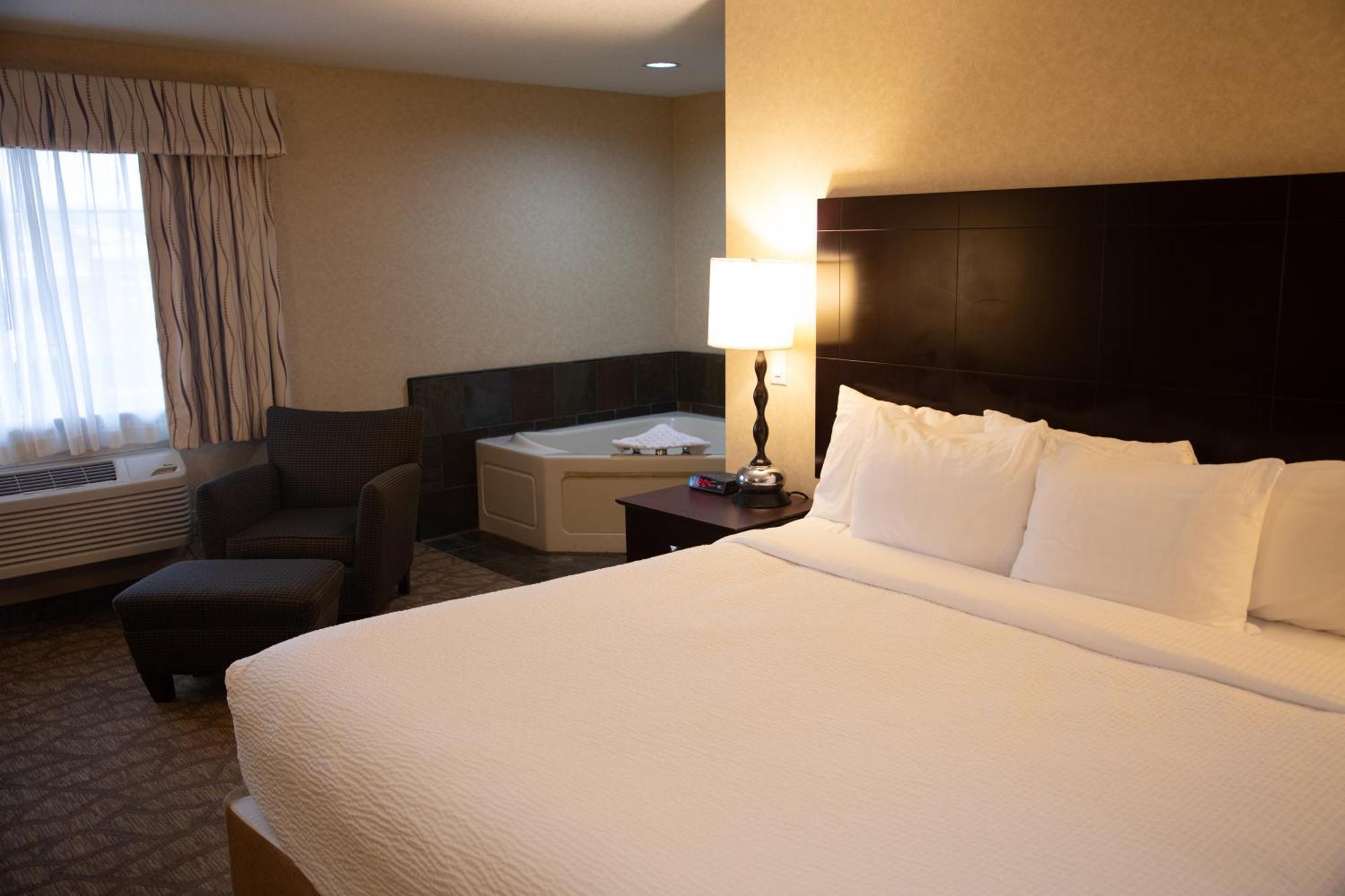 Best Western University Inn And Suites Forest Grove Exterior photo