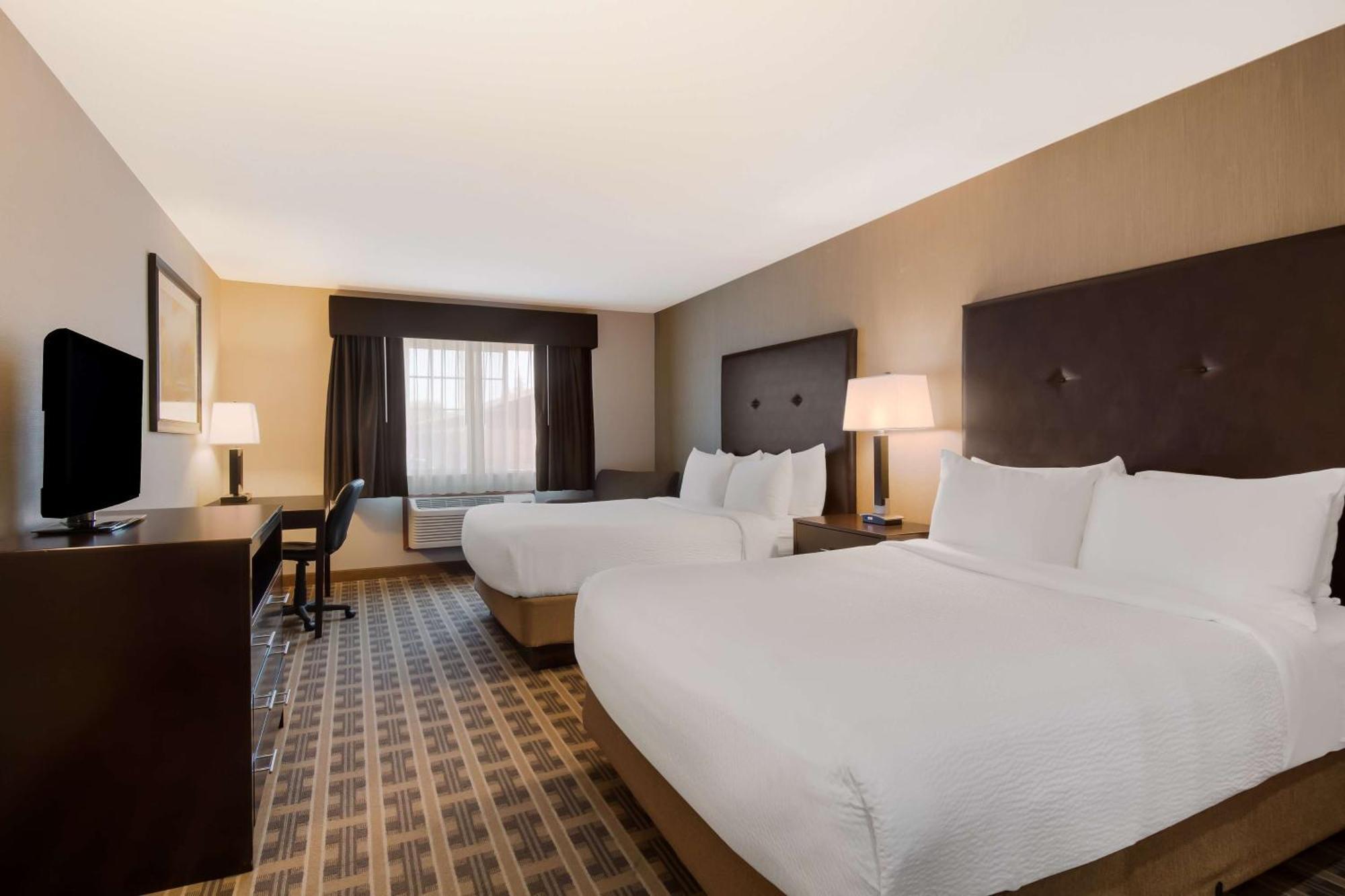 Best Western University Inn And Suites Forest Grove Exterior photo